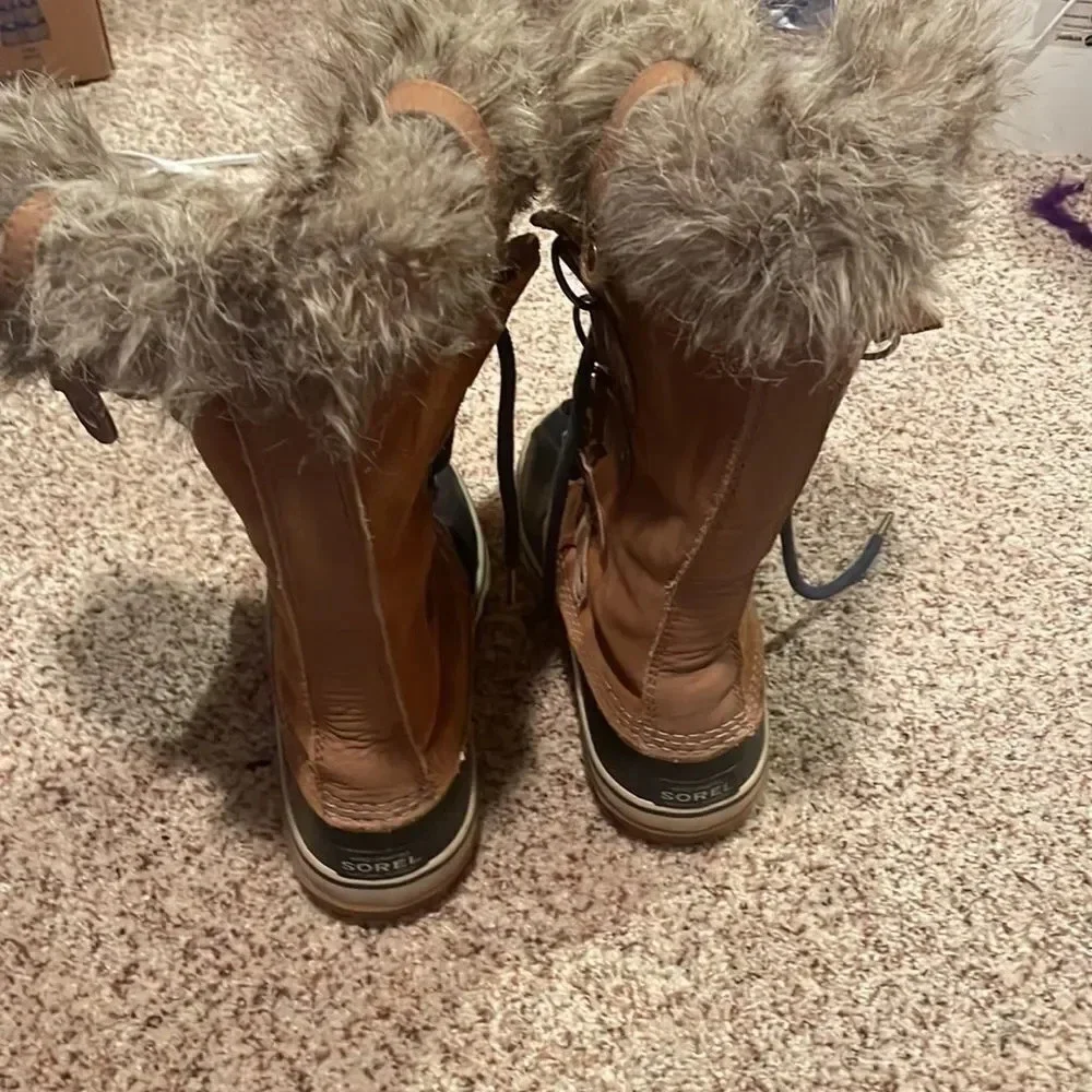 SOREL woman’s snowboots